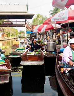 Floating market